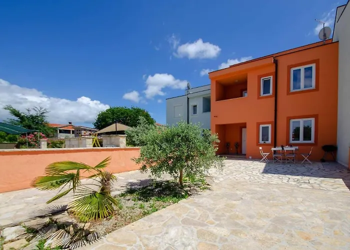 Holiday House With Swimming Pool Iva